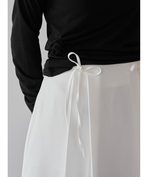 Uenui（ウニュイ）の「waste ribbon mini skirt（スカート・レディース・ベージュ/グレー/ホワイト・FREE）」の19枚目の写真