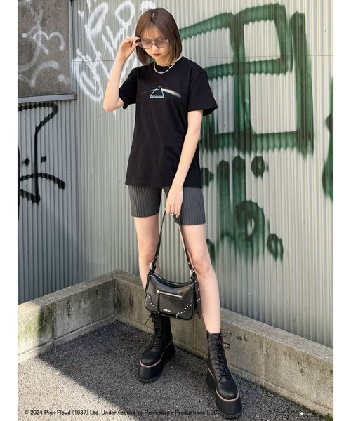 MURUA（ムルーア）の「【PINK FLOYD】prism oversize T（Tシャツ/カットソー・レディース・ブラック/ホワイト・FREE）」の5枚目の写真