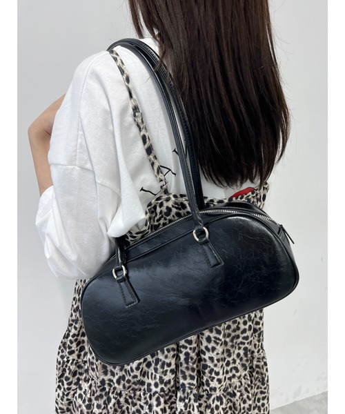 WC（ダブル シー）の「ロングハンドルショルダーバッグ（ハンドバッグ・レディース・ブラック/シルバー・FREE）」の2枚目の写真