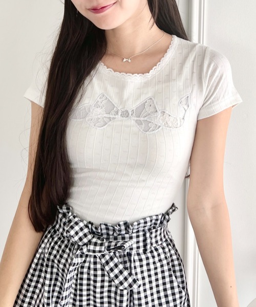 Loueme(ルエム)の「透かしレースリボントリムトップス(Tシャツ/カットソー・レディース・ブラック/ホワイト・FREE)」の8枚目の写真