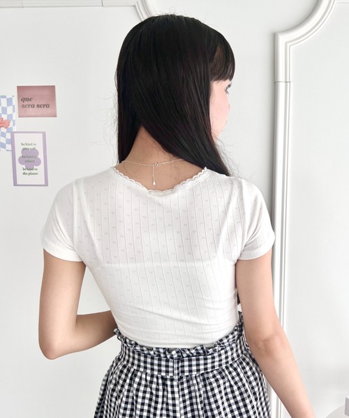 Loueme(ルエム)の「透かしレースリボントリムトップス(Tシャツ/カットソー・レディース・ブラック/ホワイト・FREE)」の13枚目の写真