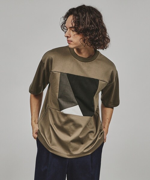 tk.TAKEO KIKUCHI(ティーケータケオキクチ)の「◆スクエア切替カットソー(Tシャツ/カットソー・メンズ・ベージュ系4/ブラック系4/ホワイト系5・04/03/02)」の3枚目の写真