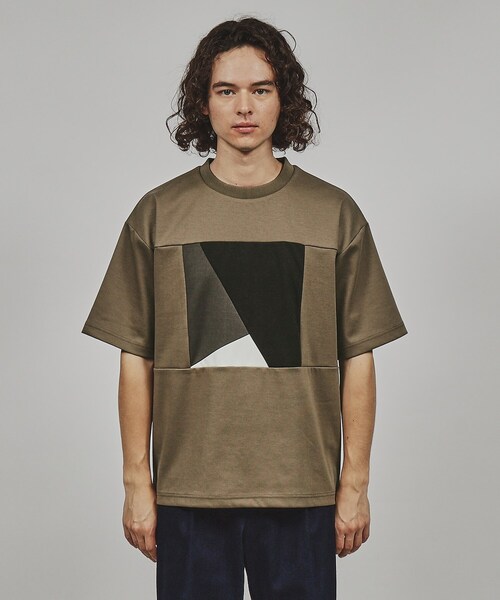 tk.TAKEO KIKUCHI(ティーケータケオキクチ)の「◆スクエア切替カットソー(Tシャツ/カットソー・メンズ・ベージュ系4/ブラック系4/ホワイト系5・04/03/02)」の22枚目の写真