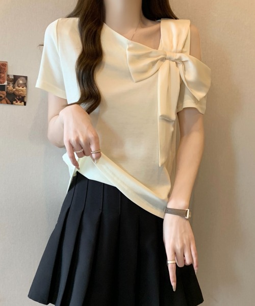 N.s(エヌドットエス)の「アシメリボンカットソー(Tシャツ/カットソー・レディース・ベージュ/ブラック・M/L)」の3枚目の写真
