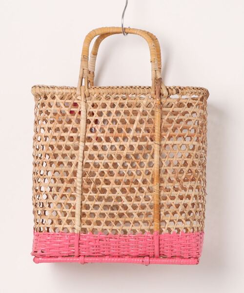 LILA&FLEUR(リラアンドフルール)の「Paint Rattan Basket M(かごバッグ・レディース・ピンク系/ブルー系/グリーン系/ブラック系・MEDIUM)」の8枚目の写真