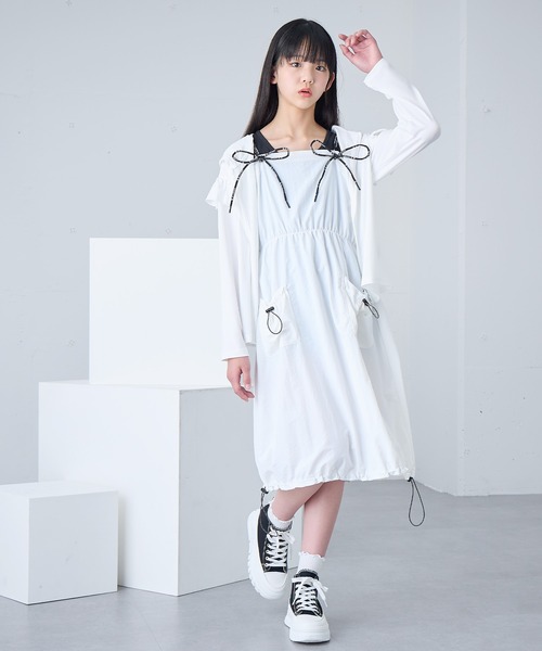 Amourire girl（アムリールガール）の「【UVカット】フリルZIPパーカー