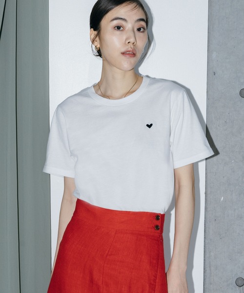 LIENCOEUR（リアンクール）の「ミニハート刺繍Tシャツ（Tシャツ/カットソー・レディース・ホワイト/ホワイト系その他/ブラック/ブラック系その他・FREE）」の21枚目の写真