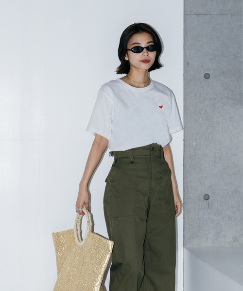 LIENCOEUR（リアンクール）の「ミニハート刺繍Tシャツ（Tシャツ/カットソー・レディース・ホワイト/ホワイト系その他/ブラック/ブラック系その他・FREE）」の10枚目の写真