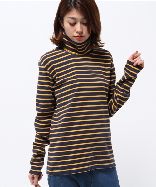X-girl（エックスガール）の「BASIC SLIM TURTLENECK TOP（Tシャツ/カットソー・レディース・アッシュ/ブラック/ホワイト/ネイビー・1/2）」の4枚目の写真