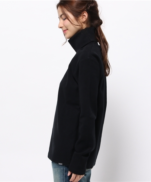 X-girl（エックスガール）の「BASIC SLIM TURTLENECK TOP（Tシャツ/カットソー・レディース・アッシュ/ブラック/ホワイト/ネイビー・1/2）」の6枚目の写真