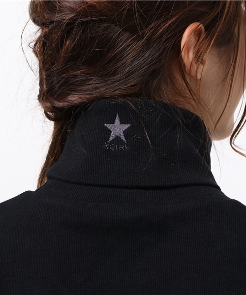 X-girl（エックスガール）の「BASIC SLIM TURTLENECK TOP（Tシャツ/カットソー・レディース・アッシュ/ブラック/ホワイト/ネイビー・1/2）」の9枚目の写真