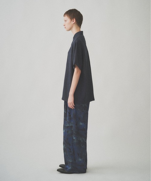 Juha（ユハ）の「SHEER SHARKSKIN SS SHIRT（シャツ/ブラウス・メンズ・ネイビー/ブラック/グレイッシュベージュ・4/3）」の15枚目の写真