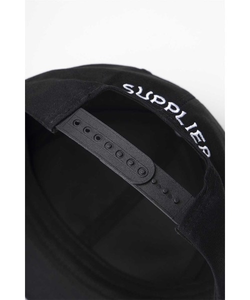 SUPPLIER（サプライヤー）の「キャップ｜SR Logo Baseball Cap｜SUPPLIER｜公式通販（キャップ・メンズ・ブラック・FREE）」の4枚目の写真