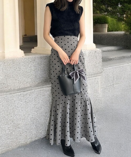 Julia Boutique（ジュリアブティック）の「ふわふわシャギー タートルネック ノースリーブニットトップス（ニット/セーター・レディース・ブラック/グレー/オフホワイト・ONE）」の9枚目の写真