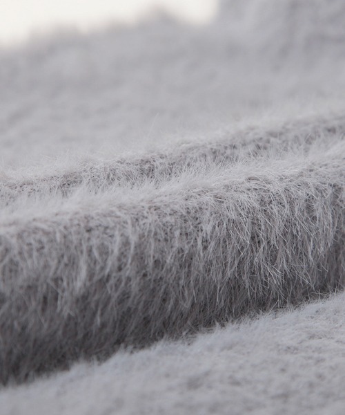 Julia Boutique（ジュリアブティック）の「ふわふわシャギー タートルネック ノースリーブニットトップス（ニット/セーター・レディース・ブラック/グレー/オフホワイト・ONE）」の18枚目の写真