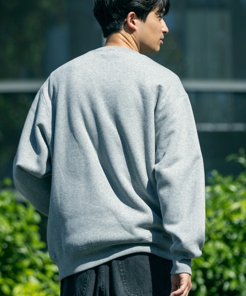 L.L.Bean（エルエルビーン）の「【JAPAN EDITION】ウィンスロップ・クルーネック・スウェットシャツ（スウェット・メンズ・ライトグレー/ネイビー・MEDIUM/LARGE）」の6枚目の写真