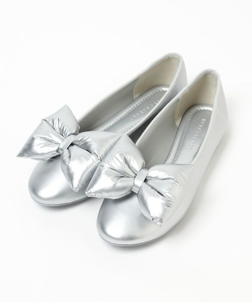 LOWRYS FARM（ローリーズファーム）の「リボンパファーシューズ　152733（バレエシューズ・レディース・ブラック/シルバー・MEDIUM/LARGE）」の3枚目の写真