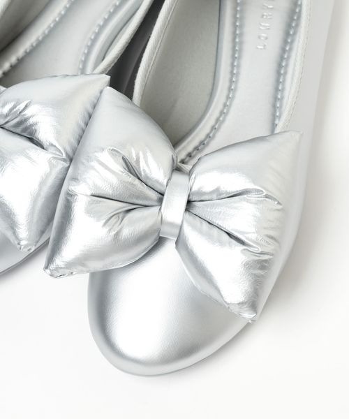 LOWRYS FARM（ローリーズファーム）の「リボンパファーシューズ　152733（バレエシューズ・レディース・ブラック/シルバー・MEDIUM/LARGE）」の10枚目の写真