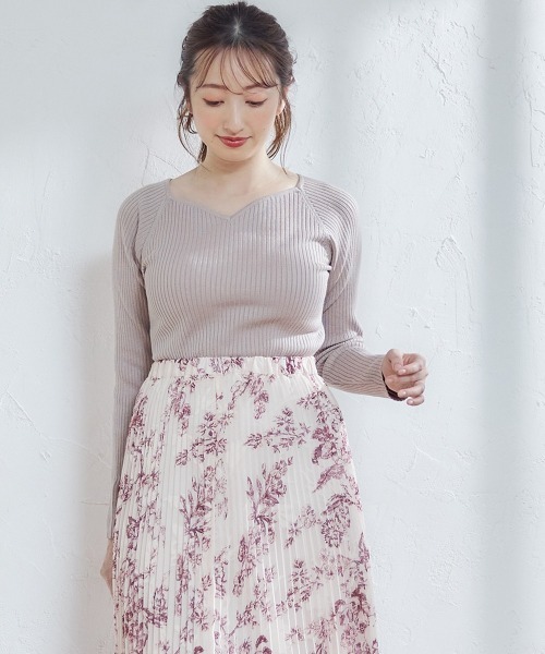 12Twelve Agenda（トゥエルブ　アジェンダ）の「ハートネック袖口アソートパールリブニットプルオーバー（ニット/セーター・レディース・ベージュ/オフホワイト/チャコールグレー/ブルー/ピンク/ブラック/サックスブルー/ピンク系その他・M）」の13枚目の写真