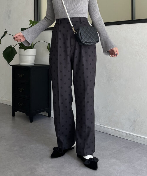 prose verse(プロズヴェール)の「ドットスリムストレートパンツ(その他パンツ・レディース・チャコールグレー/ブラック・PL/SMALL/MEDIUM/LARGE/PM/PS)」の12枚目の写真