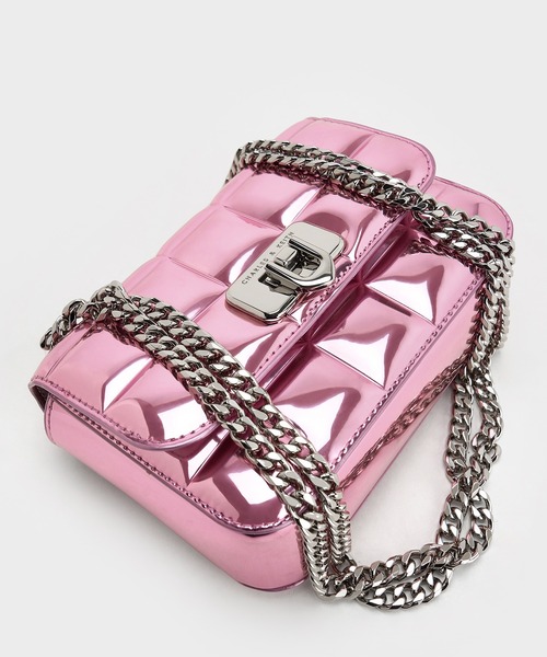 美品 CHARLES&KEITH キルト チェーン ハンドル ショルダー バッグ CHARLES & KEITH（チャールズ & キース）の「スクエアキルト