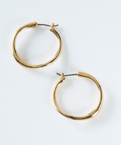un dix cors（アンディコール）の「【GOLDY(ゴールディ)】ニュアンスカーブフープピアス（ピアス（両耳用）・レディース・シルバー/ゴールド・FREE）」の3枚目の写真