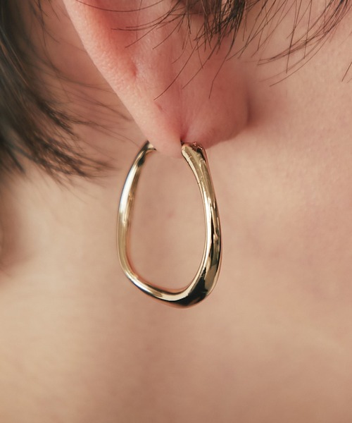 un dix cors（アンディコール）の「【GOLDY(ゴールディ)】ニュアンスカーブフープピアス（ピアス（両耳用）・レディース・シルバー/ゴールド・FREE）」の8枚目の写真