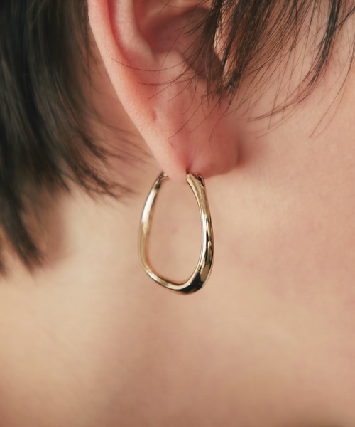 un dix cors（アンディコール）の「【GOLDY(ゴールディ)】ニュアンスカーブフープピアス（ピアス（両耳用）・レディース・シルバー/ゴールド・FREE）」の7枚目の写真
