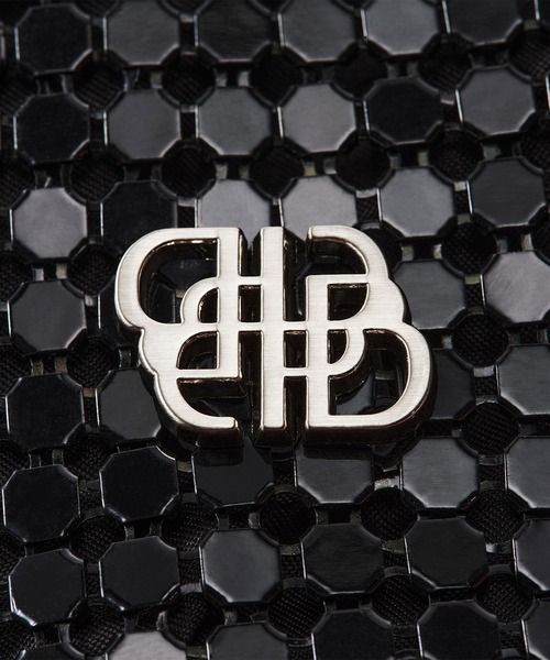 BIGOTRE（ビゴター）の「PURSE METAL MINI（ショルダーバッグ・レディース・ブラック/ゴールド・ONE SIZE）」の4枚目の写真