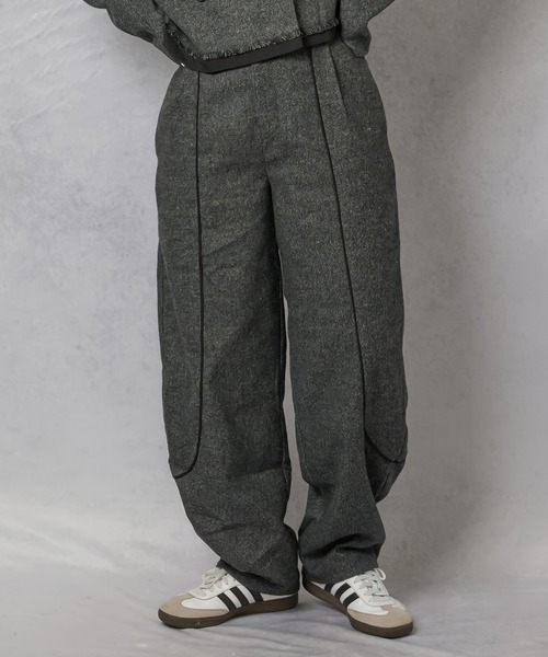 Lull（ルル）の「【Lull / ルル】セットアップ対応 / フェイクウールハイウエストカーブパンツ（その他パンツ・レディース・ブラック/チャコール/ブラウン・ONESIZE）」の2枚目の写真