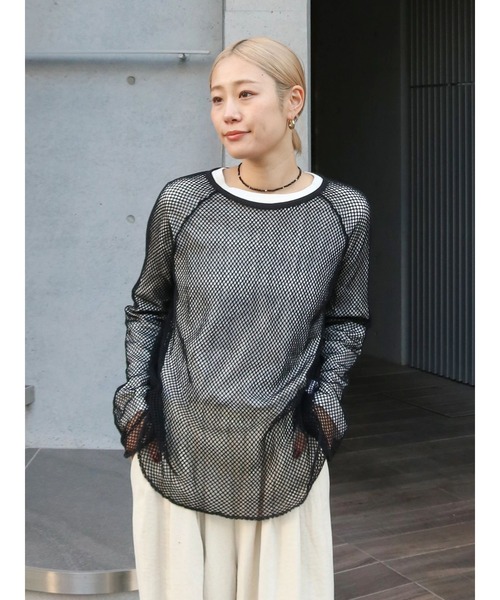 Ungrid(アングリッド)の「メッシュロングスリーブTee(Tシャツ/カットソー・レディース・レッド/アイボリー/ブラック・FREE)」の3枚目の写真