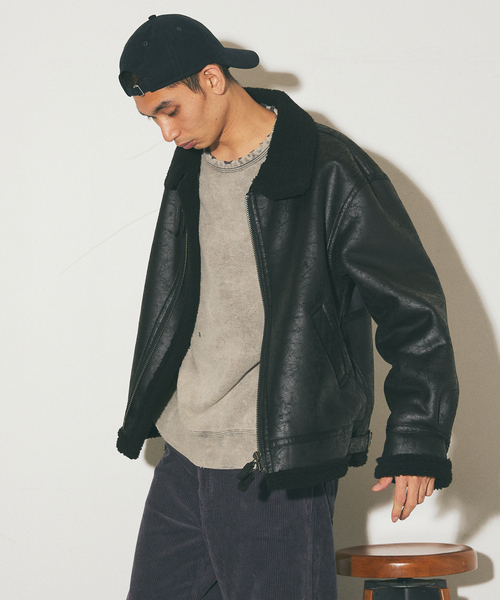 JOURNAL STANDARD(ジャーナルスタンダード)の「フェイクムートン B3(ブルゾン・メンズ・ブラウン/ブラック・LARGE/MEDIUM)」の11枚目の写真