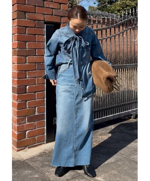 ダブスタデニムプリントリボン付きフリル袖ブルーシャツ38 高梨臨さんコラボ〉【シワになりにくい/洗濯機可能】ダブル