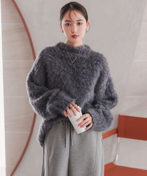 KOBE LETTUCE(コウベレタス)の「シャギーニットトップス(ニット/セーター・レディース・ブルー/チャコール/イエロー/レッド・M)」の6枚目の写真