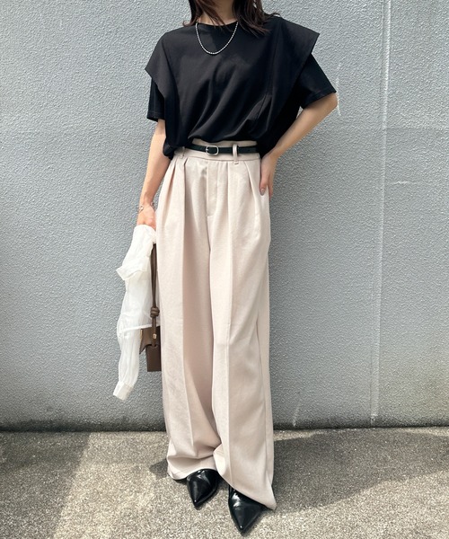 RANAN(ラナン)の「【接触冷感】ラッフルフリルTシャツ(Tシャツ/カットソー・レディース・ブラック/オフホワイト/ベージュ/チャコール/ネイビー・M/LL/L)」の8枚目の写真