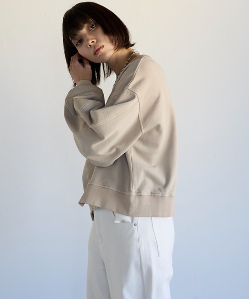 SOTT(ソット)の「Pigment Short-Length Sweatshirt ピグメント短丈スウェット(Tシャツ/カットソー・レディース・グレイッシュベージュ/チャコール・FREE)」の18枚目の写真