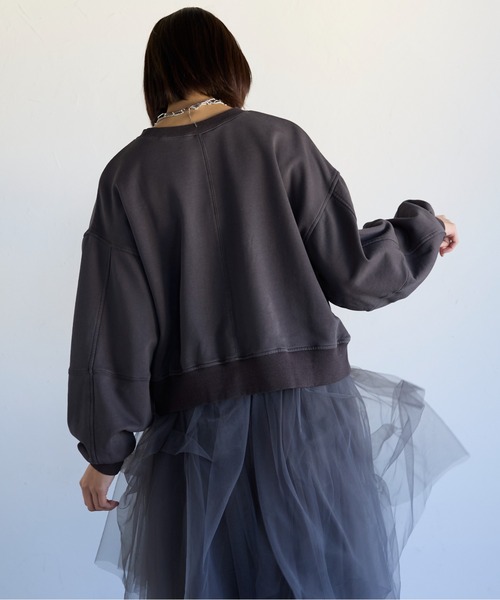 SOTT(ソット)の「Pigment Short-Length Sweatshirt ピグメント短丈スウェット(Tシャツ/カットソー・レディース・グレイッシュベージュ/チャコール・FREE)」の21枚目の写真