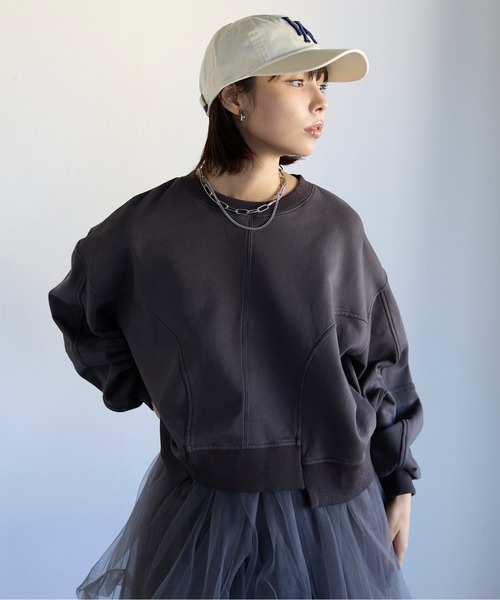 SOTT(ソット)の「Pigment Short-Length Sweatshirt ピグメント短丈スウェット(Tシャツ/カットソー・レディース・グレイッシュベージュ/チャコール・FREE)」の20枚目の写真