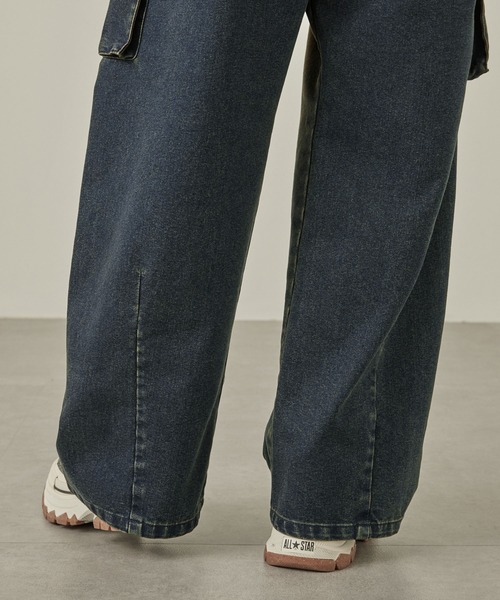 Snap club（スナップクラブ）の「【Snap club】ヴィンテージ加工デニムバレルレッグカーゴパンツ（デニムパンツ・メンズ・インディゴブルー/ブラック・S/M/L）」の12枚目の写真