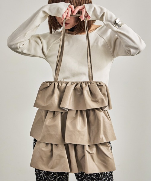 Fashion Letter（ファッションレター）の「フェイクレザーフリル トートバッグ（トートバッグ・レディース・ベージュ/アイボリー/ブラック・FREE）」の10枚目の写真