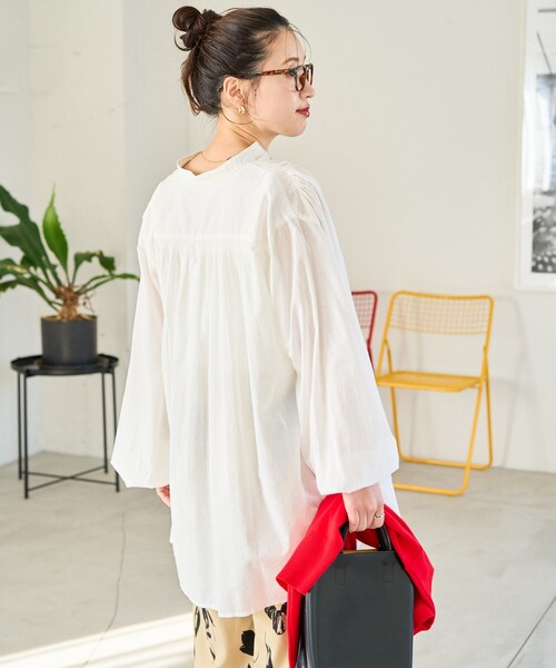 FREAK'S STORE（フリークスストア）の「限定展開　インド クルミ ボタン ブラウス（シャツ/ブラウス・レディース・オフホワイト/ブラック/ライトピンク/モカ/ネイビー/イエロー・ﾌﾘ-）」の13枚目の写真