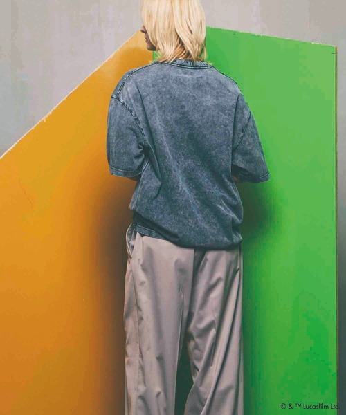 MAISON SPECIAL（メゾンスペシャル）の「《UNISEX》【MOVIE SERIES】「STAR WARS」Prime-Over Crew Neck T-Shirt/「スターウォーズ」プライムオーバークルーネックTシャツ【MAISON SPECIAL/メゾンスペシャル】（Tシャツ/カットソー・メンズ・チャコールグレー/ブラック/ダークブラック・1/2）」の13枚目の写真