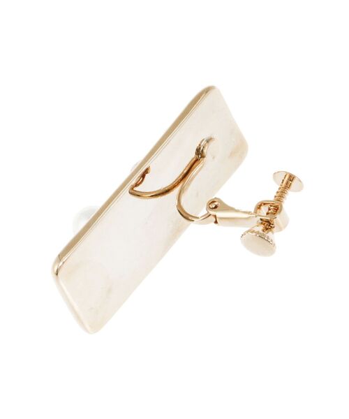 LAGUNAMOON（ラグナムーン）の「LADYフェイクパールビジュースクエアイヤリング（イヤリング・レディース・シルバー/ゴールド・FREE）」の8枚目の写真