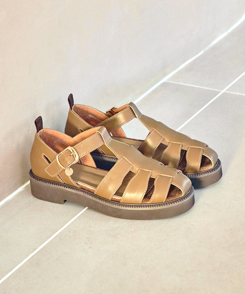 オゥ バニスター（Au BANNISTER）/チャームベルトグルカサンダル セール】チャームベルトグルカサンダル（サンダル）｜Au BANNISTER