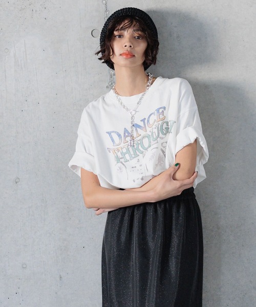 PAGEBOY(ページボーイ)の「ミュージックロックTシャツ(Tシャツ/カットソー・レディース・チャコールグレー/モスグリーン/アイボリー/オフホワイト・FREE)」の14枚目の写真