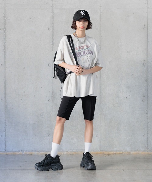 PAGEBOY(ページボーイ)の「ミュージックロックTシャツ(Tシャツ/カットソー・レディース・チャコールグレー/モスグリーン/アイボリー/オフホワイト・FREE)」の17枚目の写真