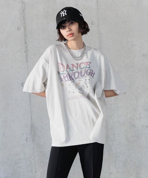 PAGEBOY(ページボーイ)の「ミュージックロックTシャツ(Tシャツ/カットソー・レディース・チャコールグレー/モスグリーン/アイボリー/オフホワイト・FREE)」の21枚目の写真