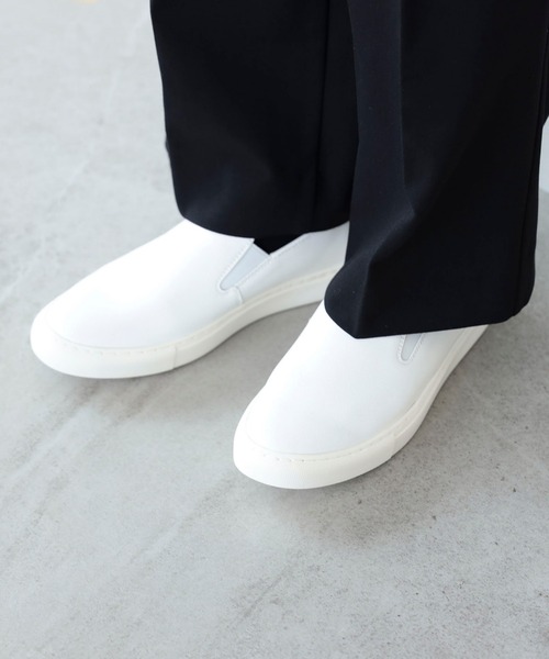 BEAMS HEART（ビームスハート）の「ドレス スリップオン（スニーカー・メンズ・ブラック/ホワイト・MEDIUM/LARGE/SMALL）」の2枚目の写真