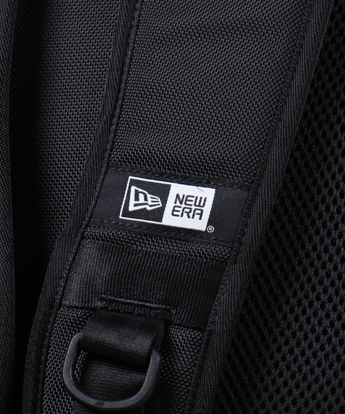 NEW ERA（ニューエラ）の「【NEWERA/ニューエラ】大容量28Lユニセックスリュック/PC収納・通学・通勤・旅行・部活に最適なバックパック（バックパック/リュック・メンズ・ブラック・ONESIZE）」の3枚目の写真