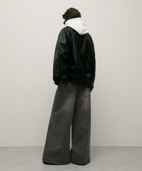 ENDER PRODUCTS(エンダープロダクツ)の「ヴィンテージ加工立体裁断フレアワイドデニム【ENDER PRODUCTS/エンダープロダクツ】(デニムパンツ・メンズ・グレー/ブラック・L)」の4枚目の写真